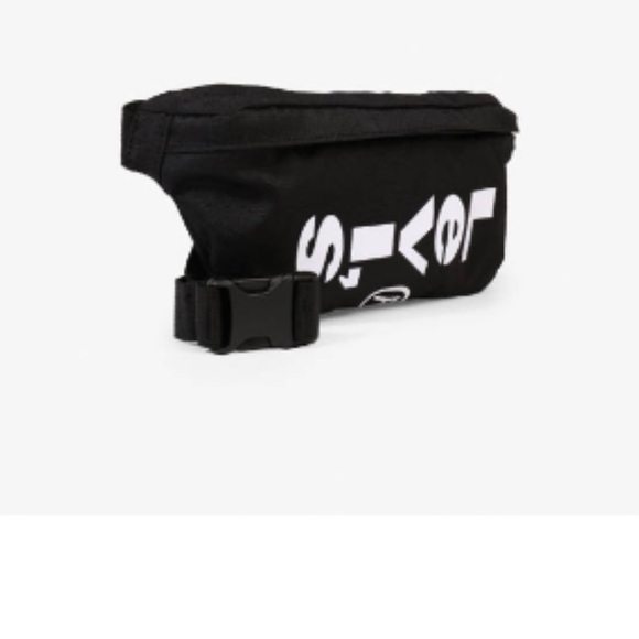 Levi’s logo sling crossbody bag - Picture 10 of 10